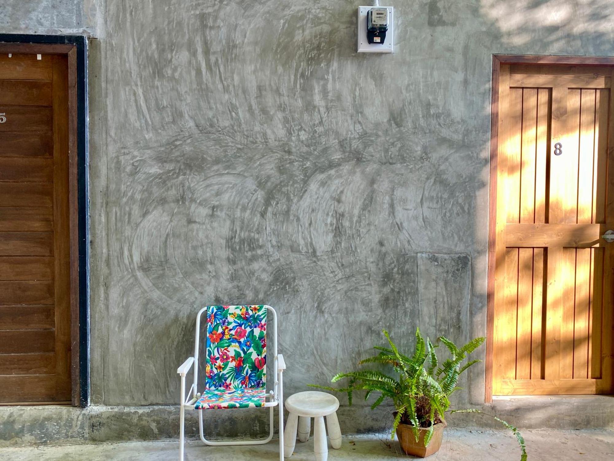 Nokhook House Hostel Trang Buitenkant foto