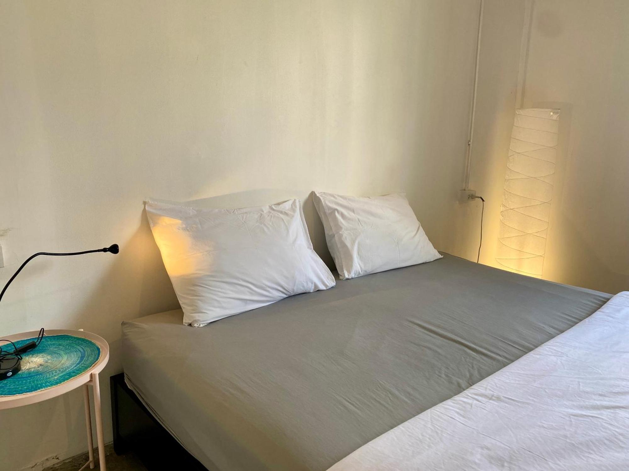 Nokhook House Hostel Trang Buitenkant foto